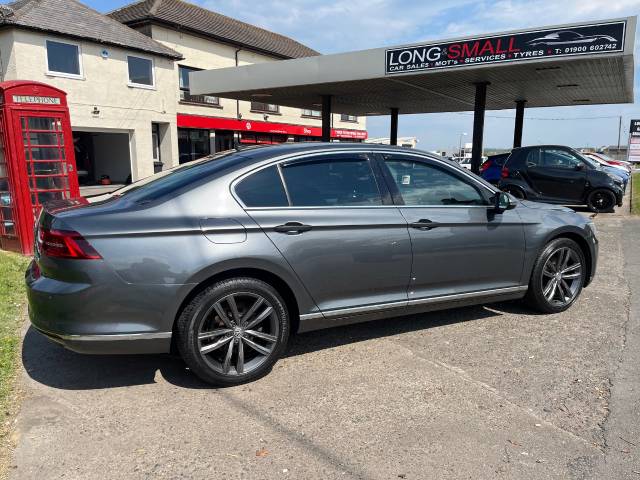 2015 Volkswagen Passat 2.0 TDI GT 4dr DSG