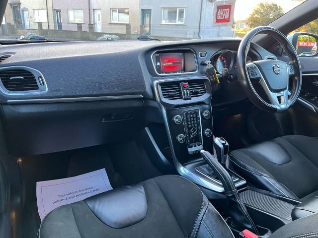 2017 Volvo V40 2.0 T2 [122] R DESIGN 5dr