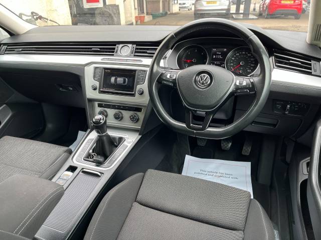 2015 Volkswagen Passat 2.0 TDI SE 4dr