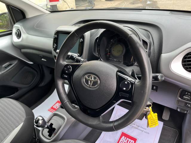 2019 Toyota Aygo 1.0 VVT-i X-Play 5dr x-shift